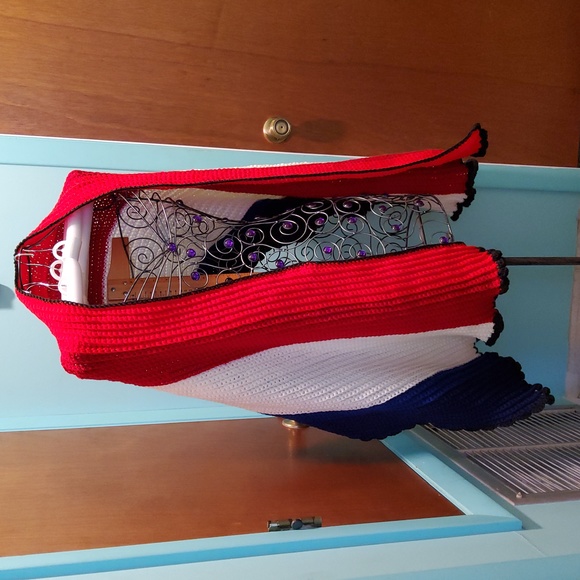 Patriotic Shoulder Wrap - Picture 1 of 5